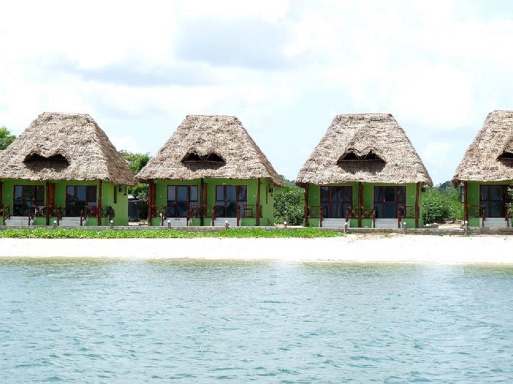 Pemba Misali Sunset Beach Wesha Exteriör bild